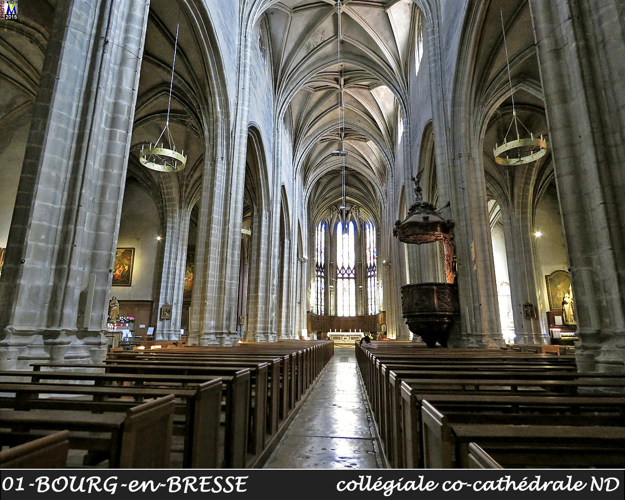 01BOURG-BRESSE_cathedrale_200.jpg