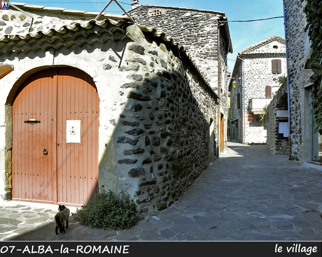 07ALBA-ROMAINE_village_104.jpg