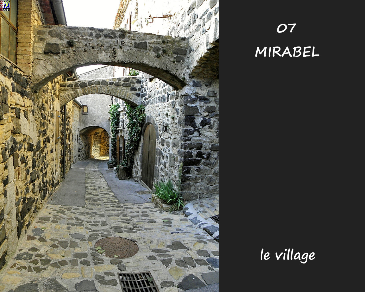 07MIRABEL_village_158.jpg