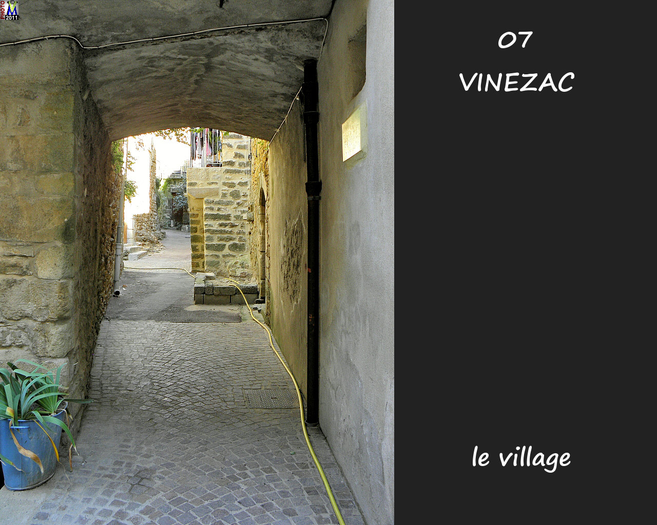 07VINEZAC_village_144.jpg
