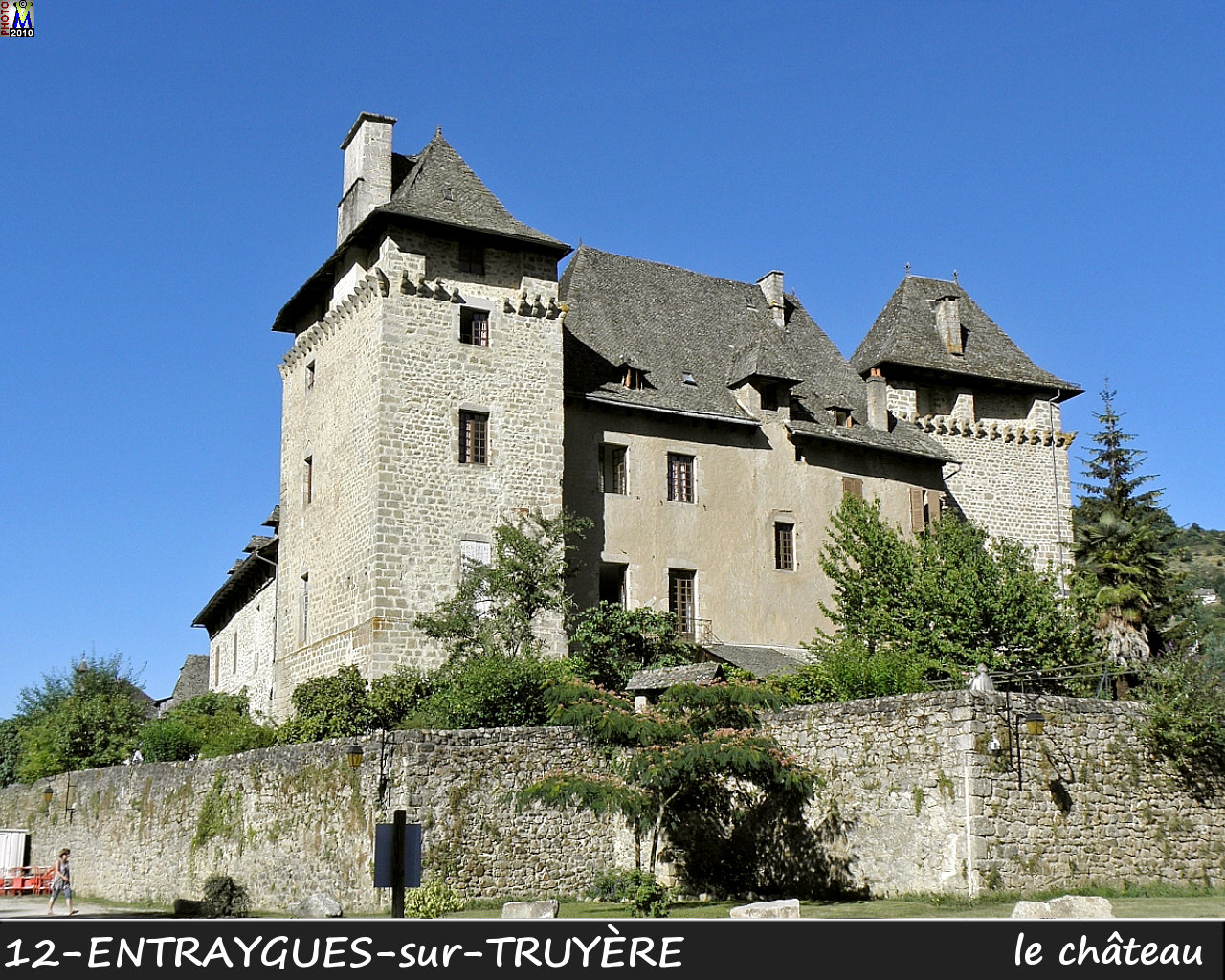 12ENTRAYGUES-TRUY_chateau_100.jpg