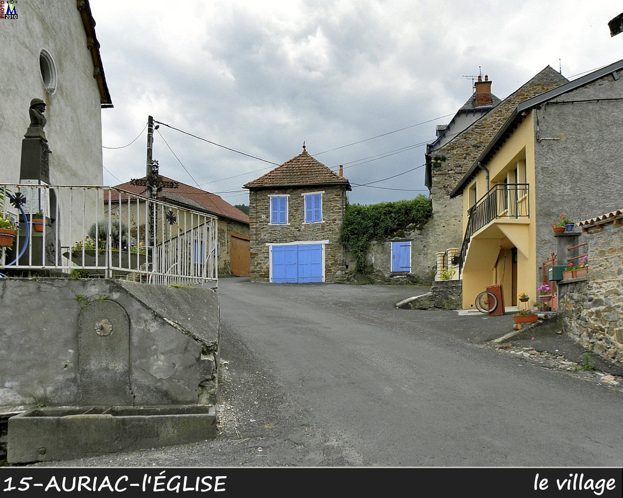 15AURIAC-EGLISE_village_100.jpg
