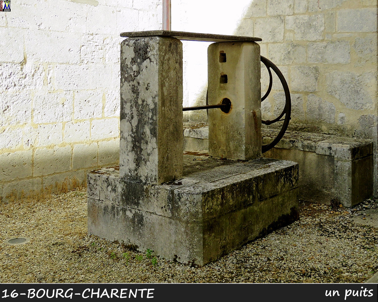 16BOURG-CHARENTE_puits_1002.jpg