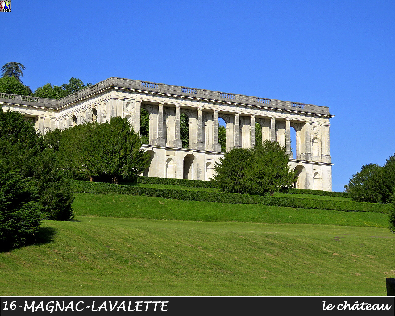 16MAGNAC-LAVALETTE_chateau_112.jpg