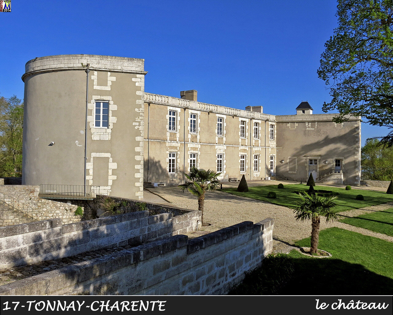 17TONNAY-CHARENTE-chateau_100.jpg