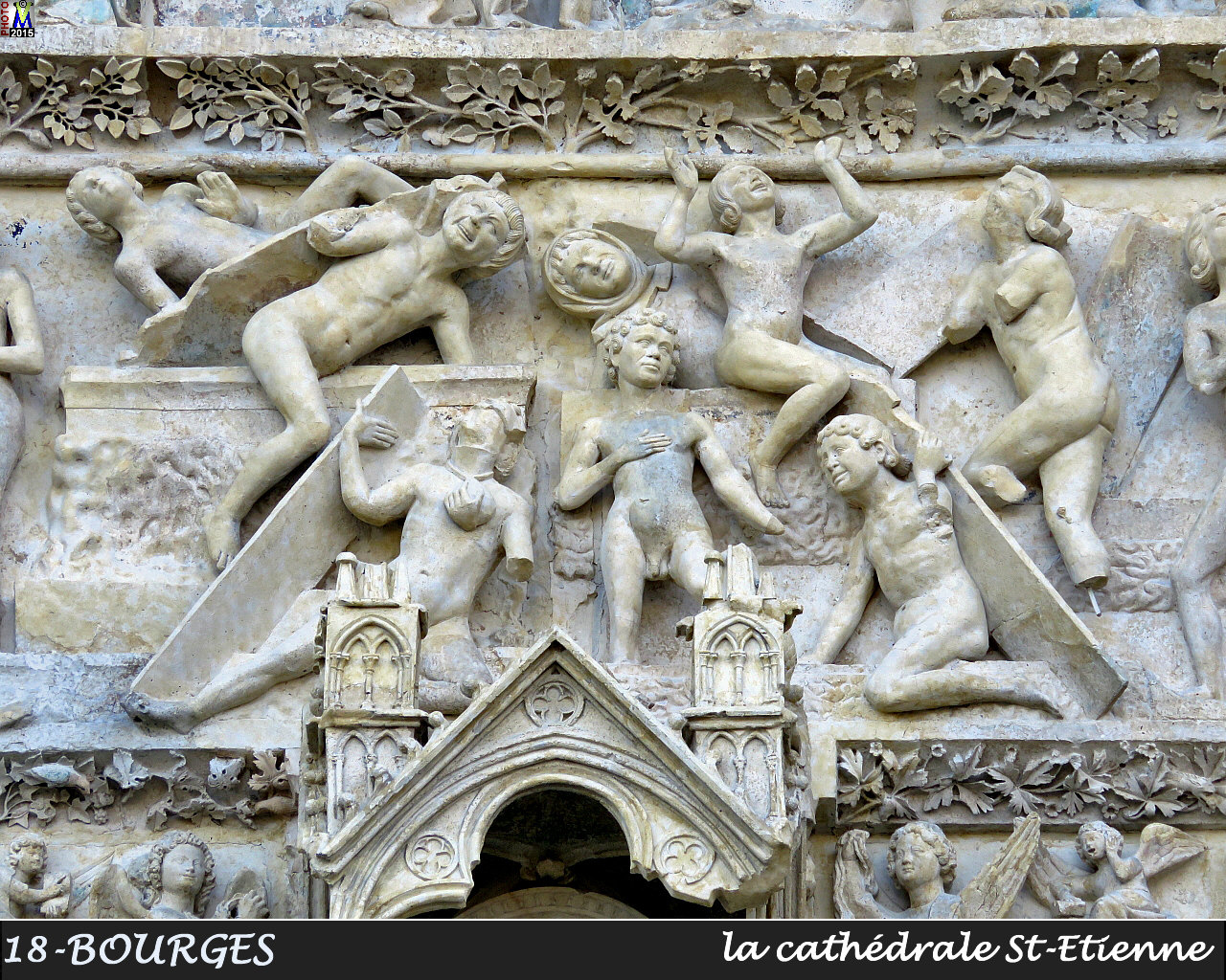 18BOURGES-cathedrale_150.jpg