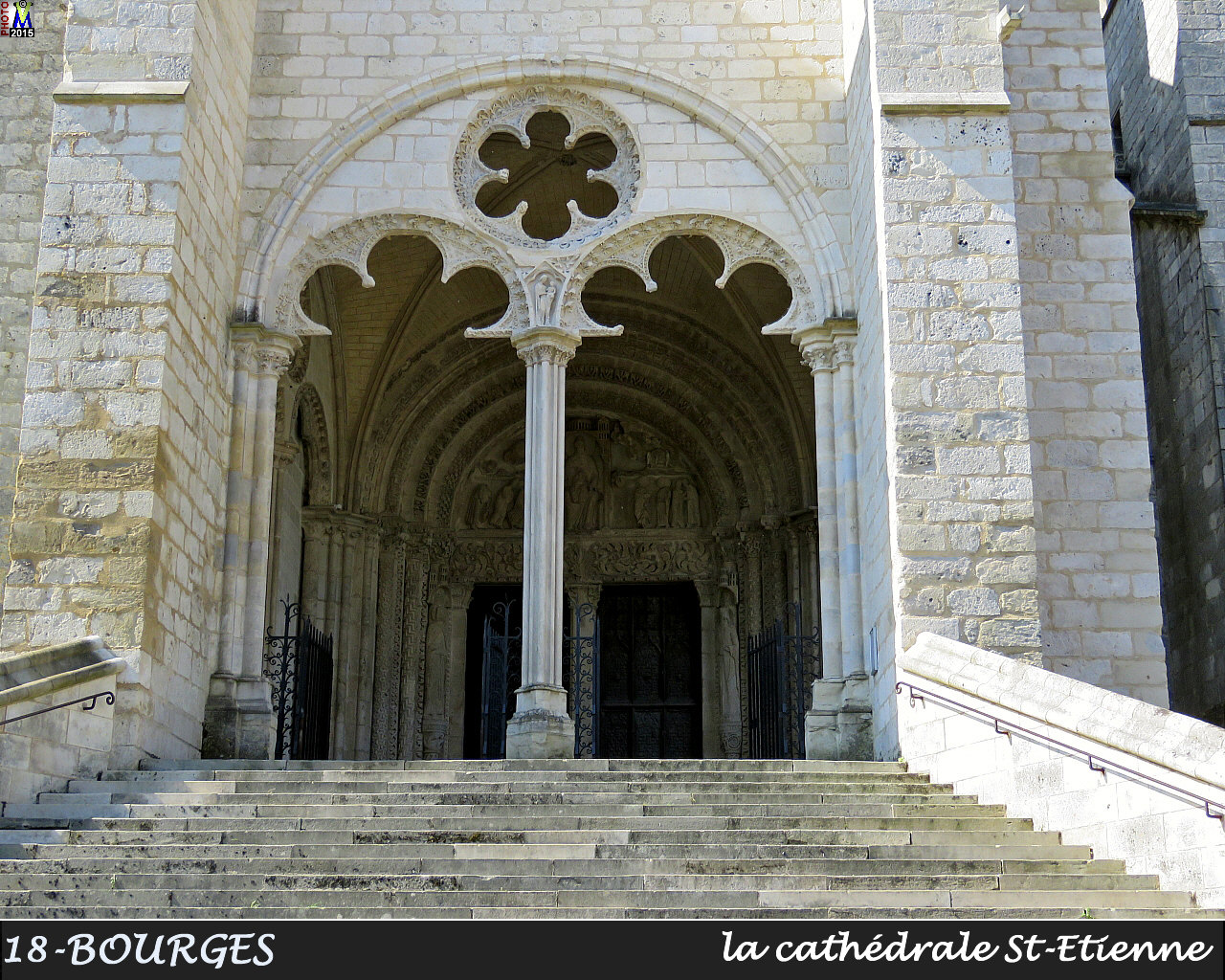 18BOURGES-cathedrale_240.jpg