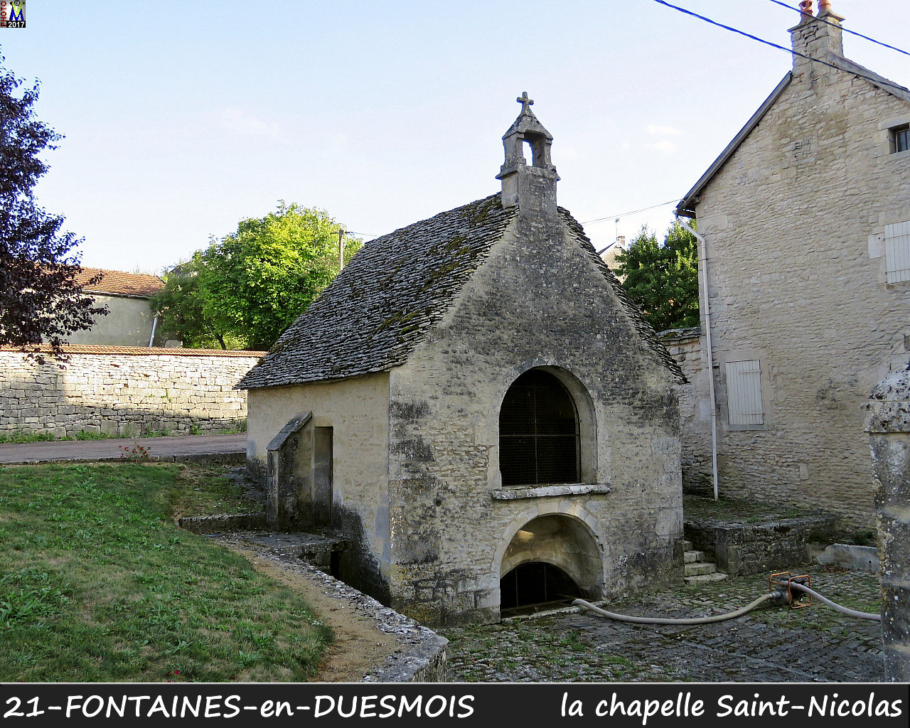 21FONTAINES-DUESMOIS_chapelleSN_102.jpg