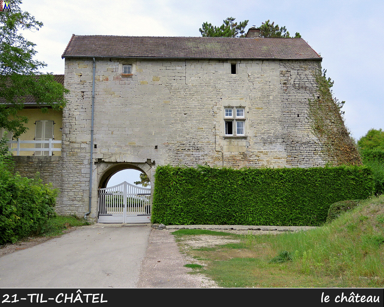 21TIL-CHATEL_chateau_100.jpg