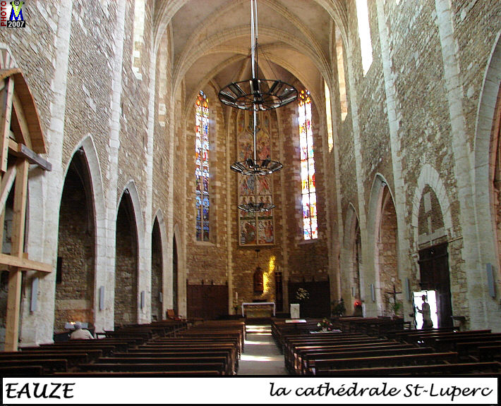 32EAUZE_cathedrale_200.jpg