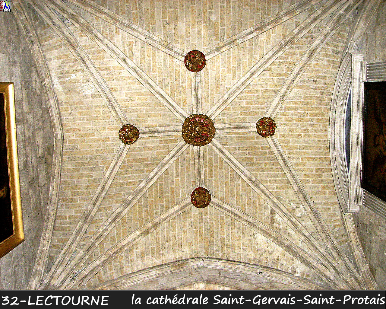 32LECTOURNE_cathedrale_210.jpg