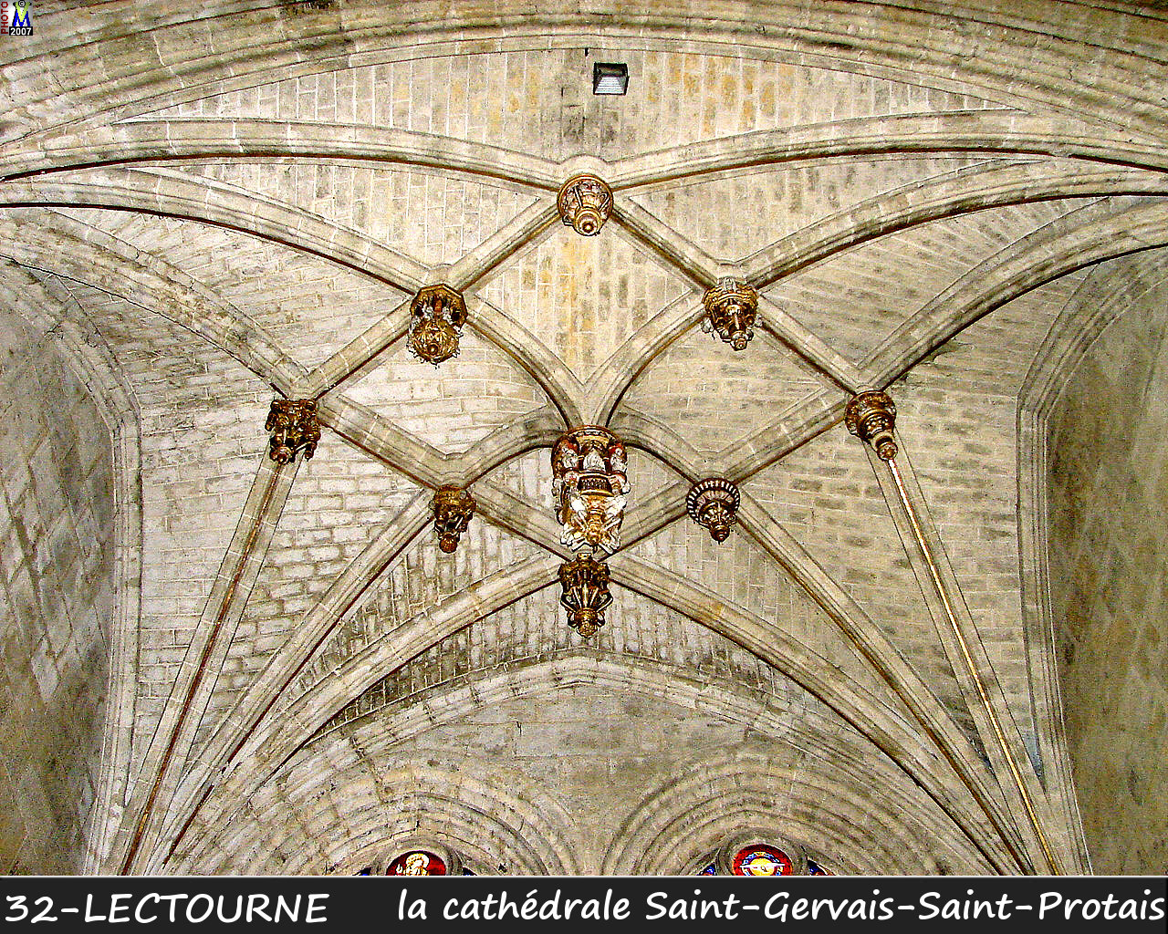 32LECTOURNE_cathedrale_216.jpg