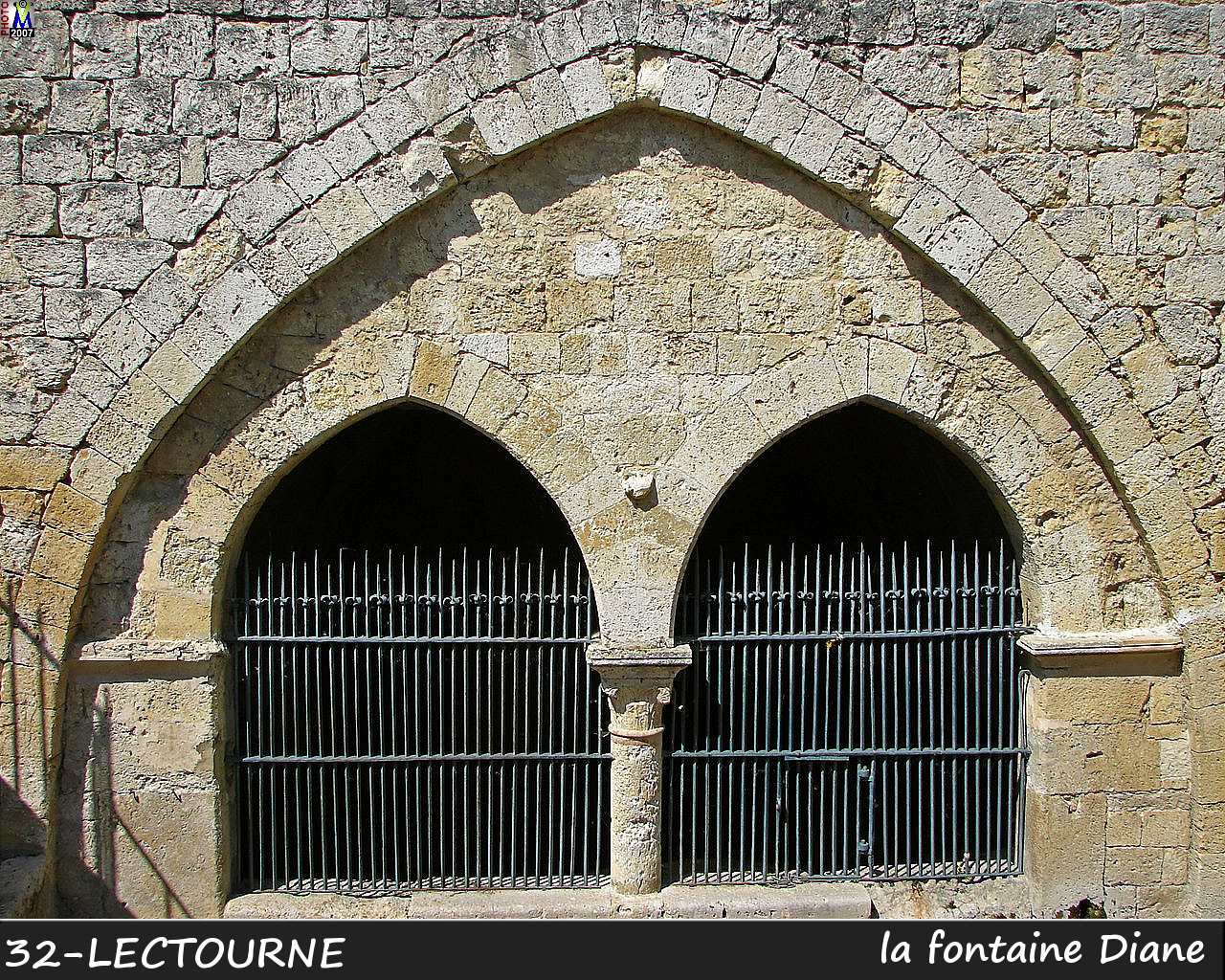 32LECTOURNE_fontaine_100.jpg