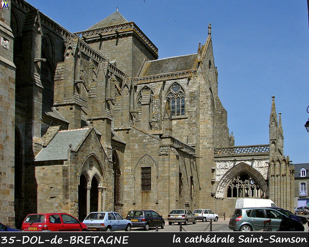35DOL-BRETAGNE_cathedrale_106.jpg