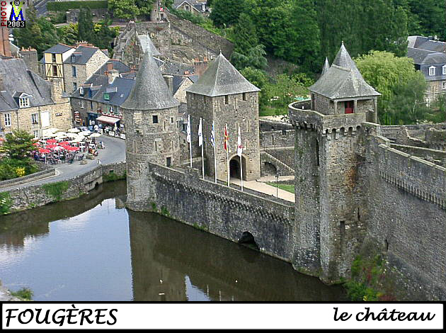 35FOUGERES_chateau_100.jpg