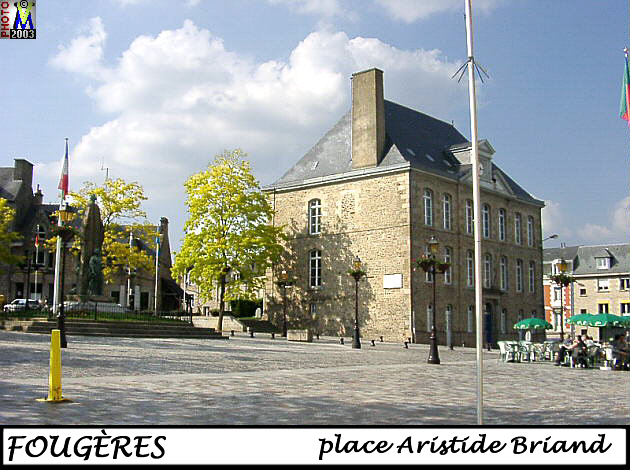 35FOUGERES_place_100.jpg