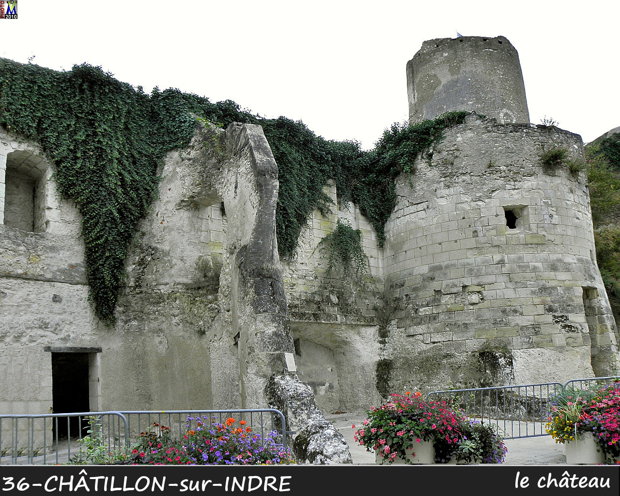 36CHATILLON-INDRE_chateau_100.jpg