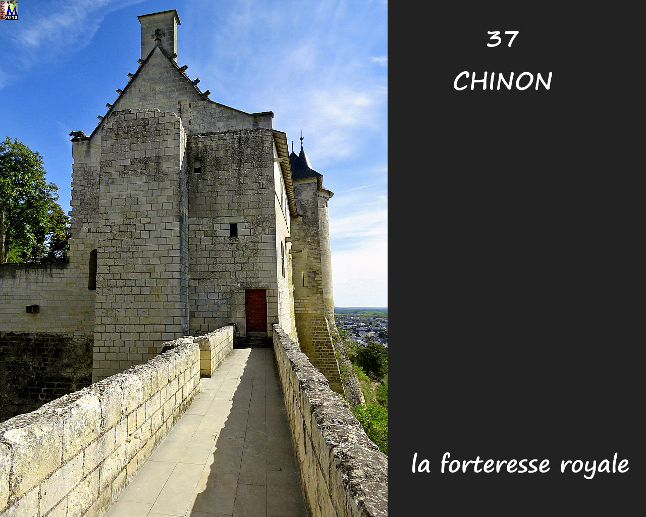 37CHINON_chateau_1066.jpg