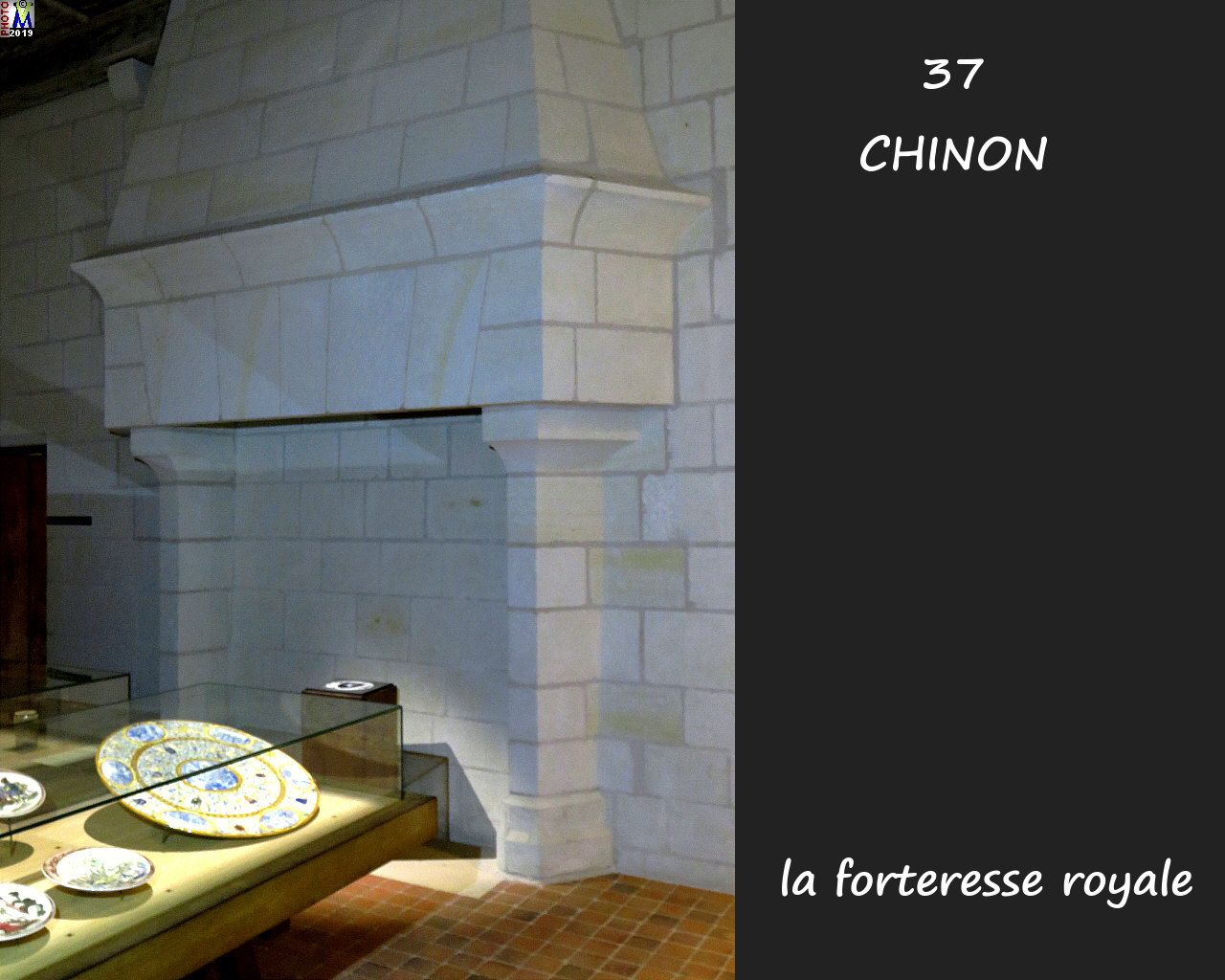 37CHINON_chateau_1188.jpg