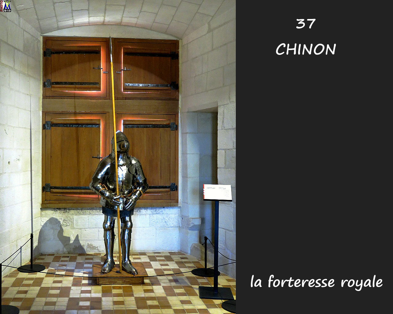 37CHINON_chateau_1198.jpg