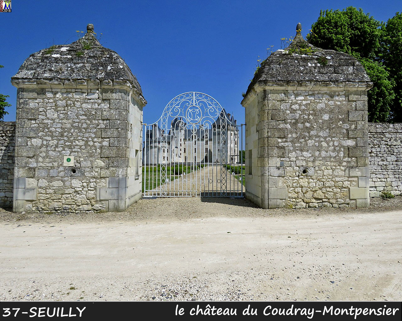 37SEUILLY_chateau_1000.jpg