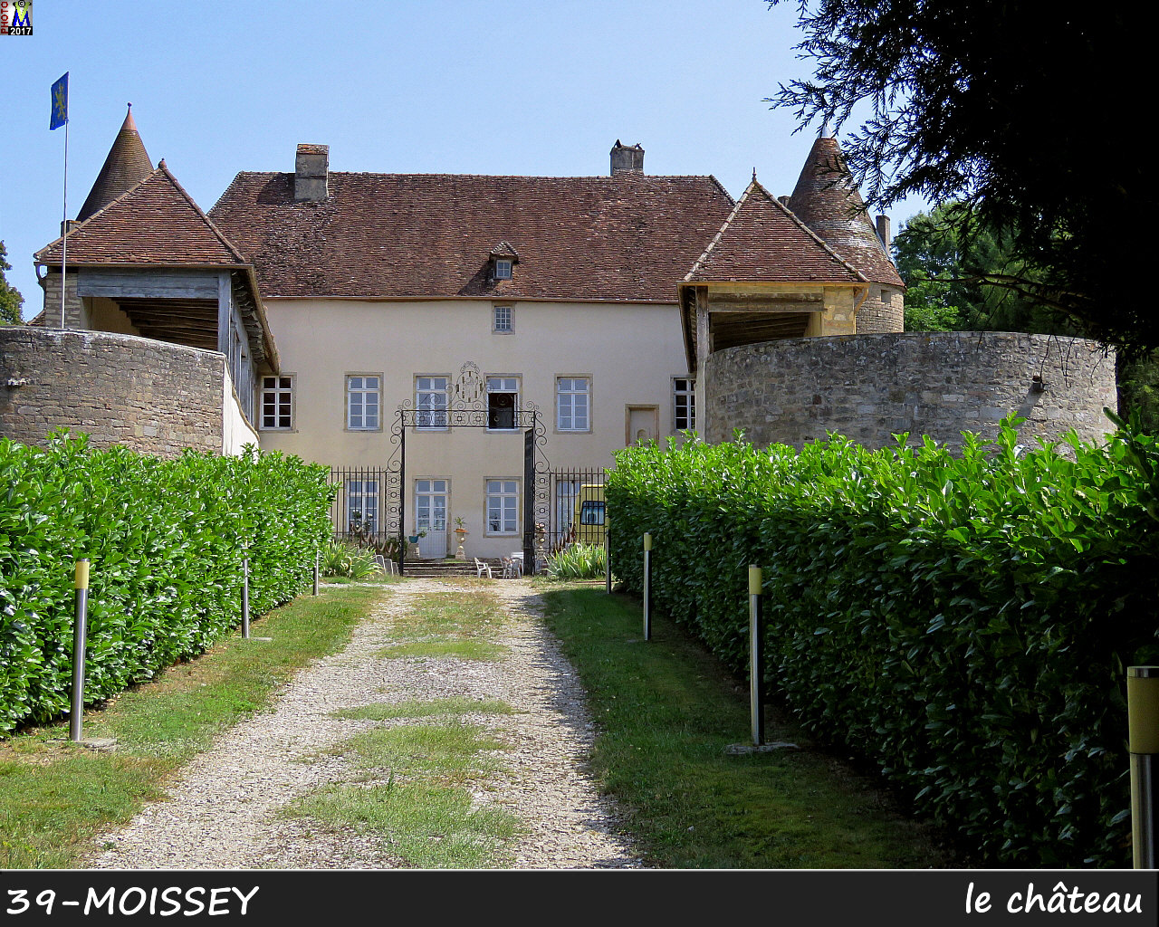 39MOISSEY_chateau_100.jpg
