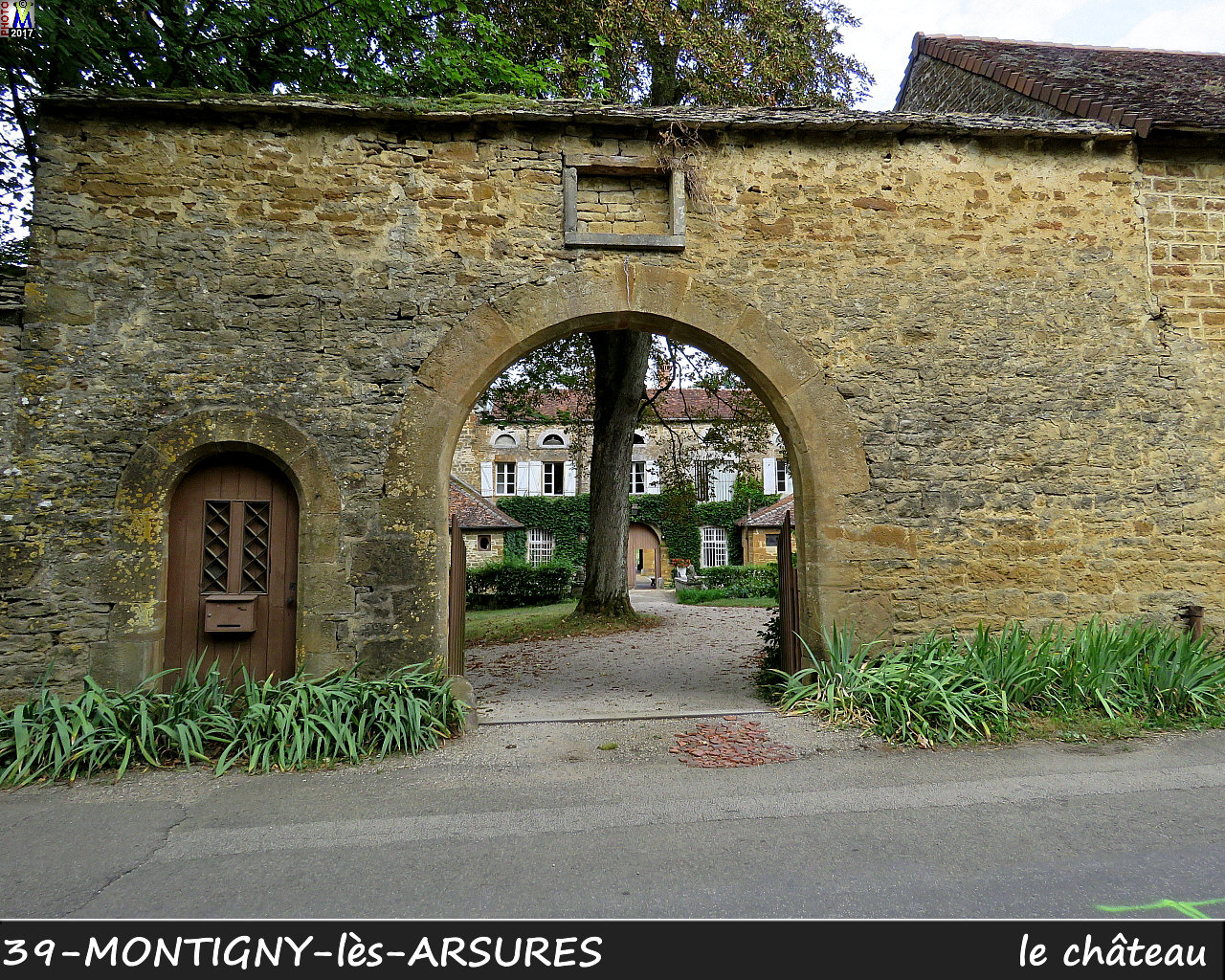 39MONTIGNY-les-ARSURES_chateau_100.jpg