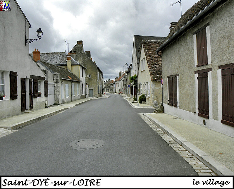 41StDYE-LOIRE_village_104.jpg