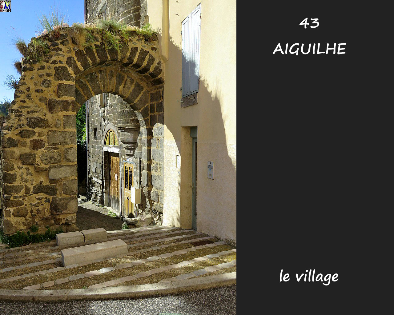 43AIGUILHE_village_102.jpg