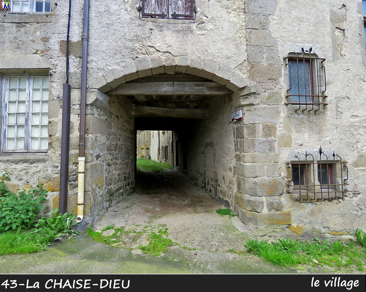 43CHAISE-DIEU_village_136.jpg