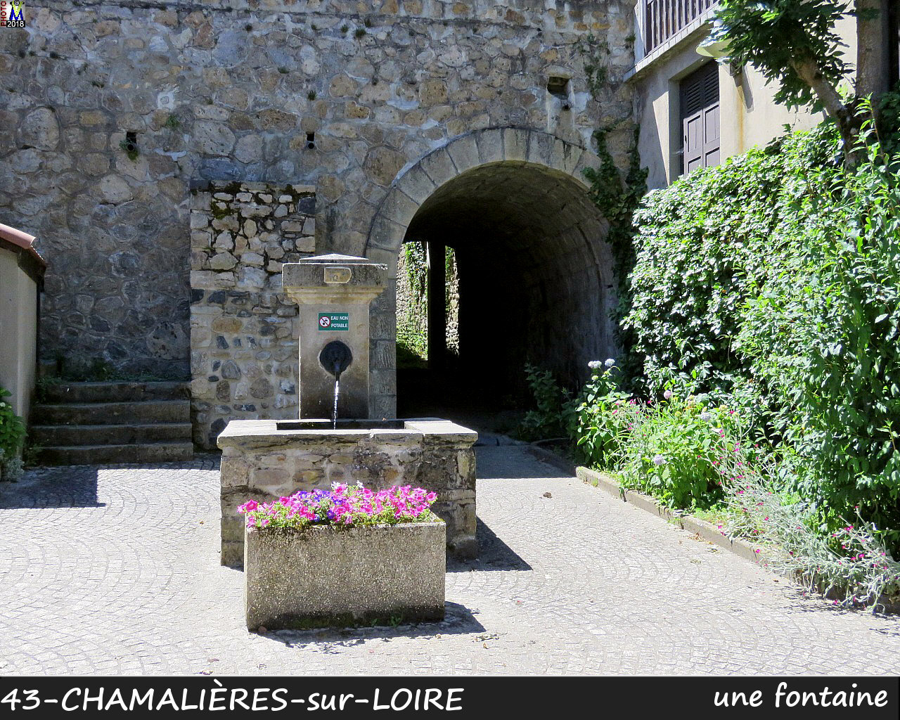 43CHAMALIERES-LOIRE_fontaine_100.jpg