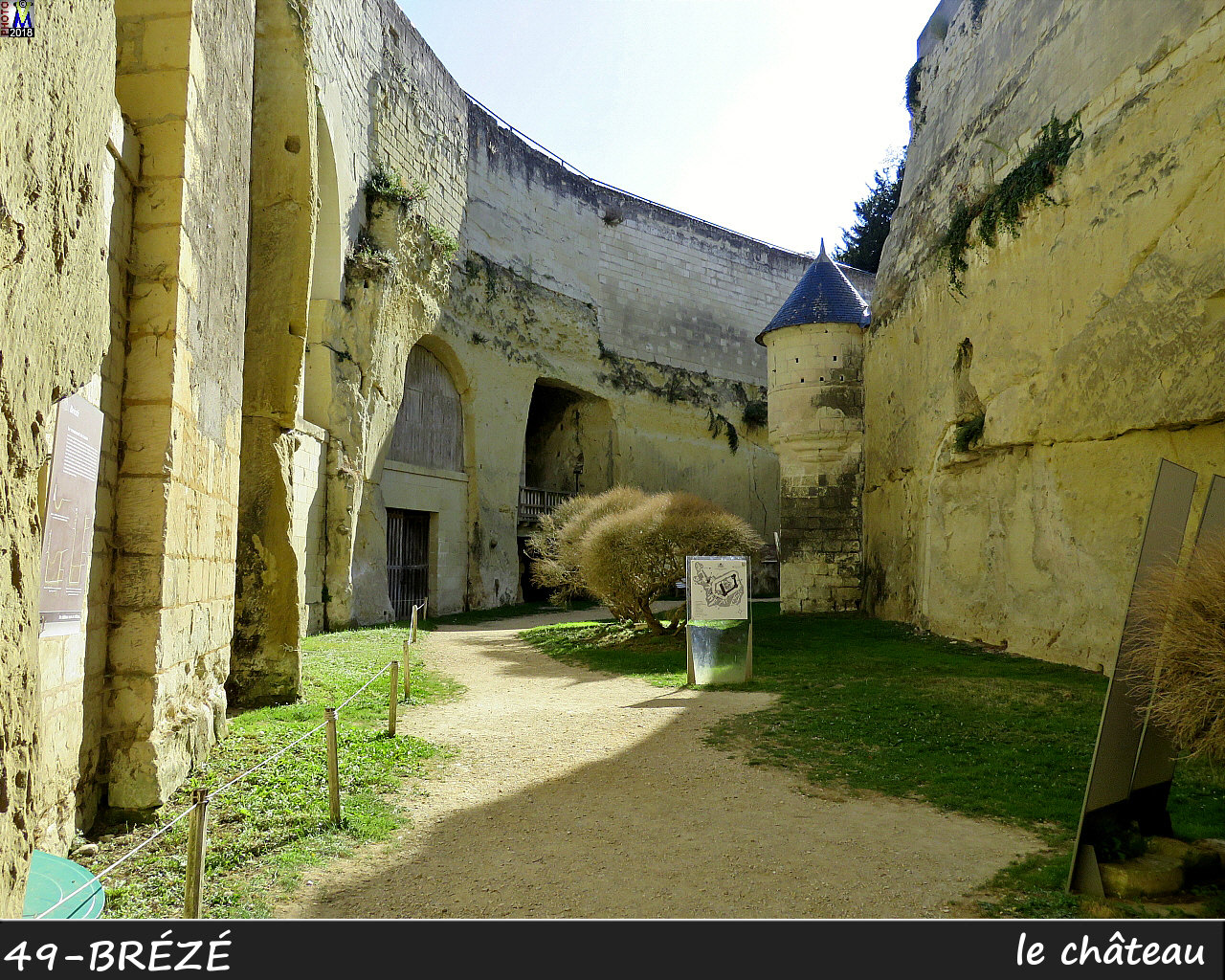 49BREZE_chateau_1222.jpg
