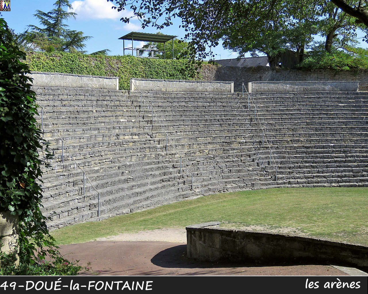 49DOUE-FONTAINE_arenes_1002.jpg