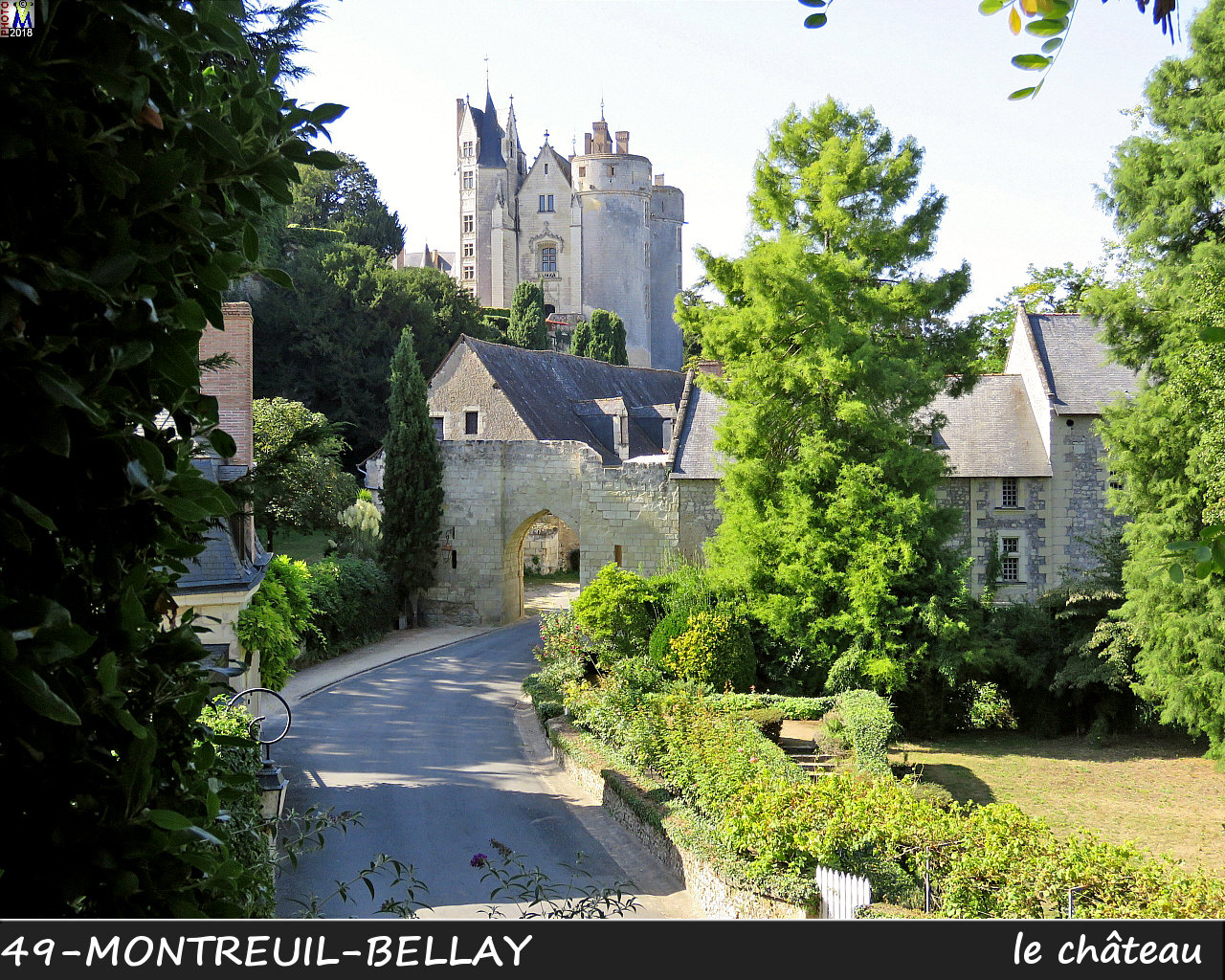 49MONTREUIL-BELLAY_chateau_1004.jpg