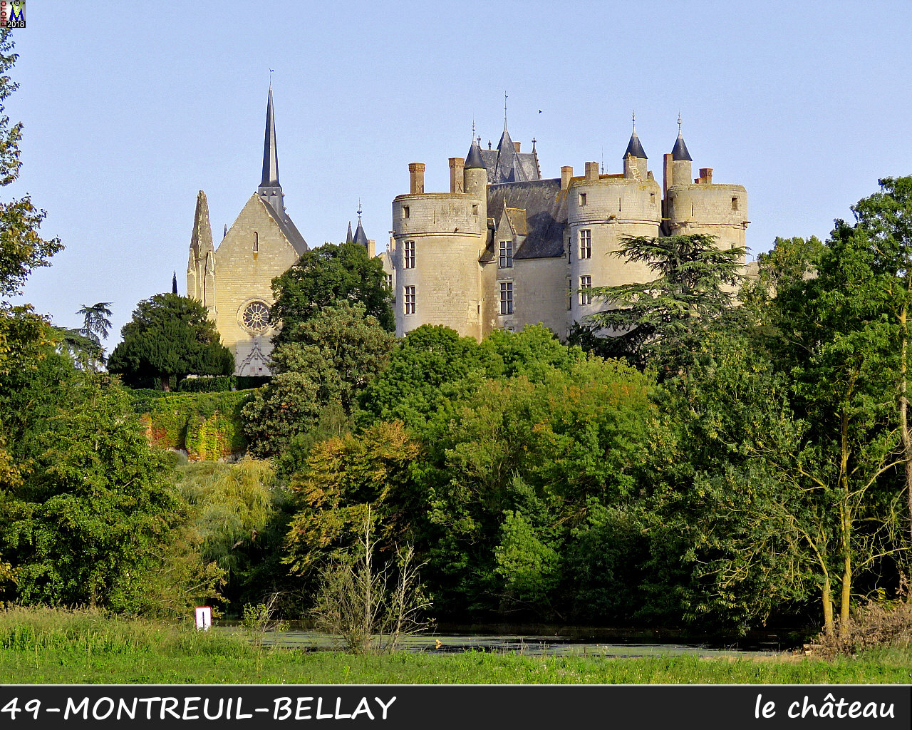 49MONTREUIL-BELLAY_chateau_1014.jpg