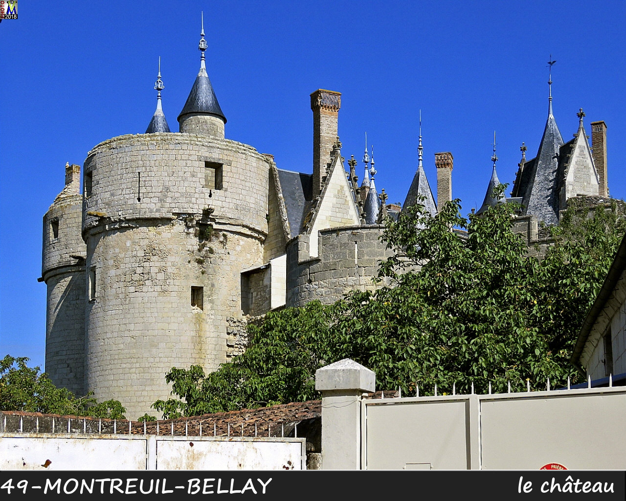 49MONTREUIL-BELLAY_chateau_1036.jpg