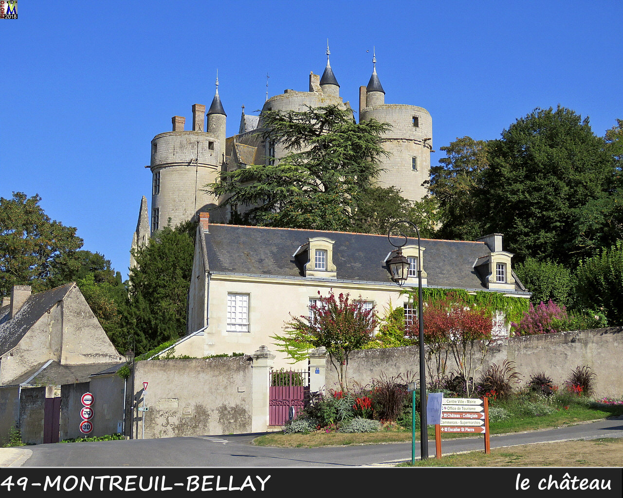 49MONTREUIL-BELLAY_chateau_1050.jpg