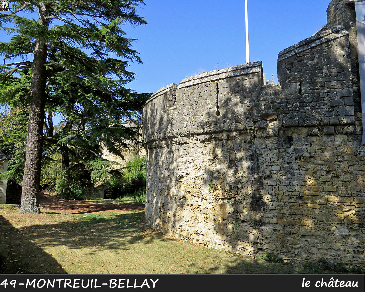 49MONTREUIL-BELLAY_chateau_1060.jpg