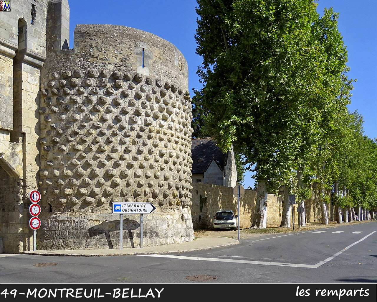 49MONTREUIL-BELLAY_remparts_1002.jpg