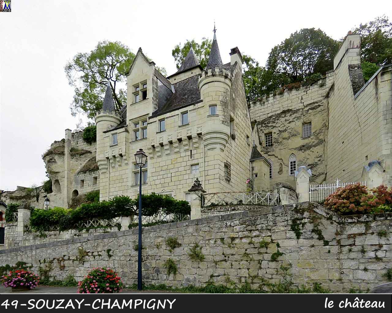 49SOUZAY-CHAMPIGNY_chateau_1000.jpg