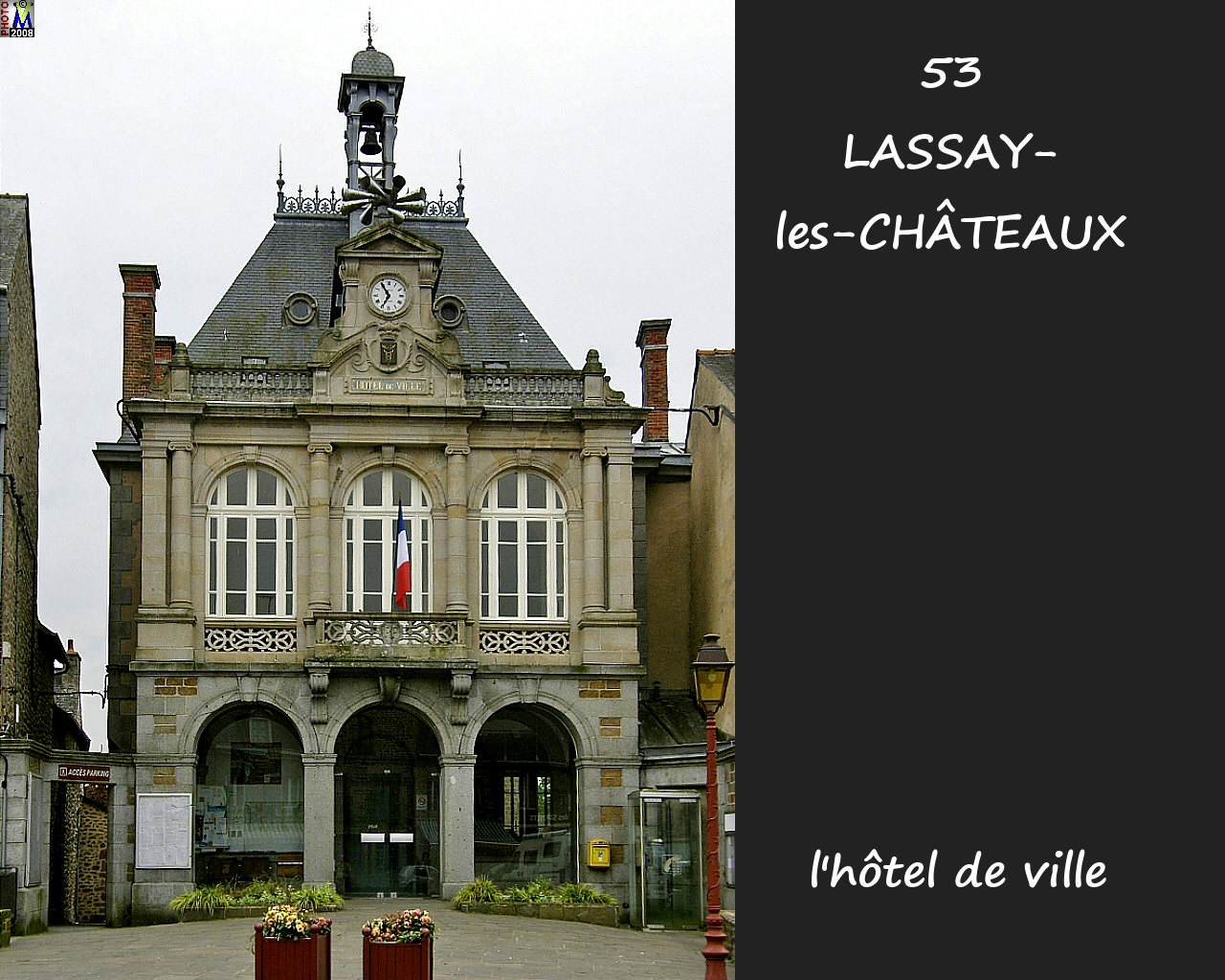 53LASSAY-CHATEAUX_mairie_100.jpg