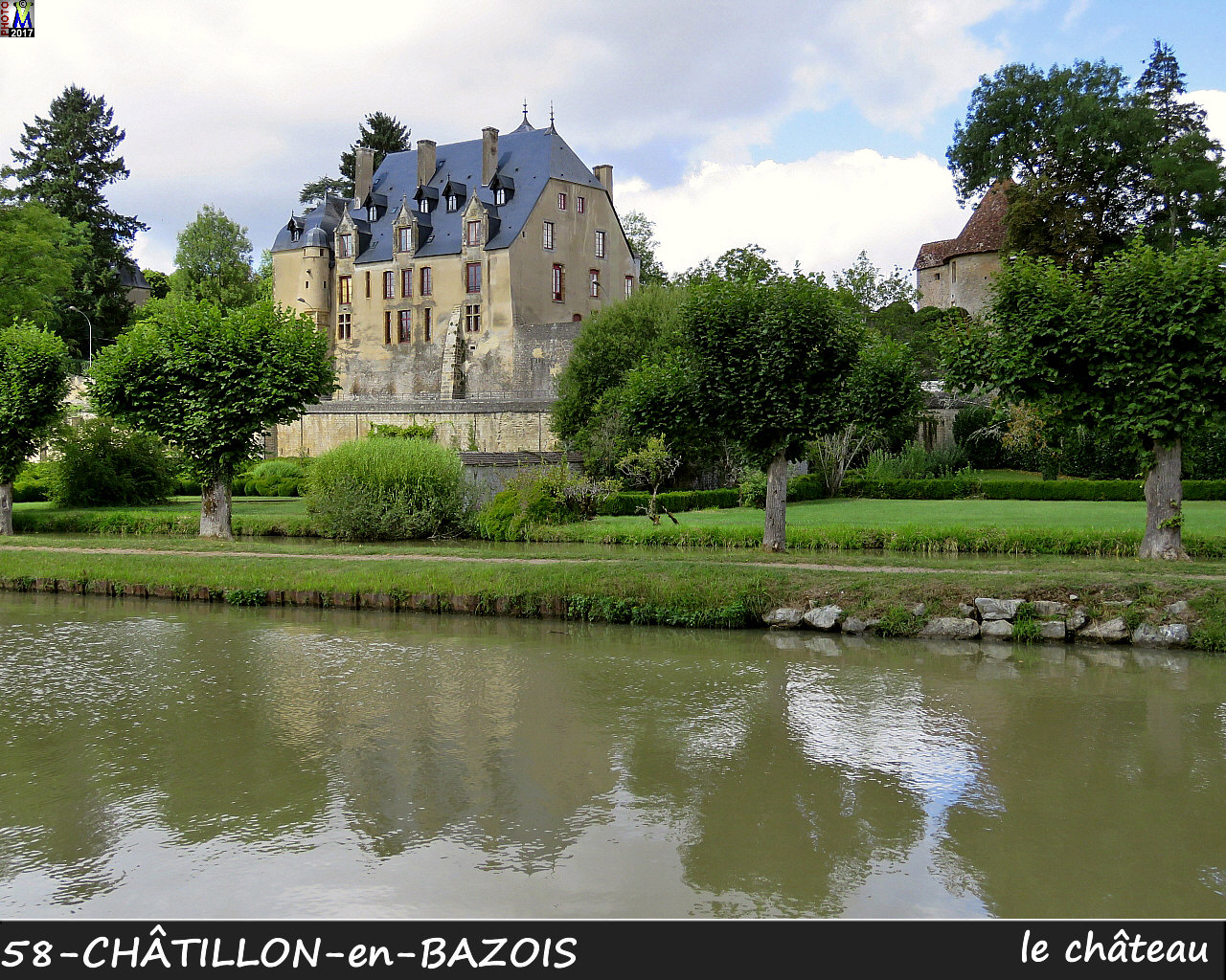 58CHATILLON-EN-BAZOIS_chateau_100.jpg