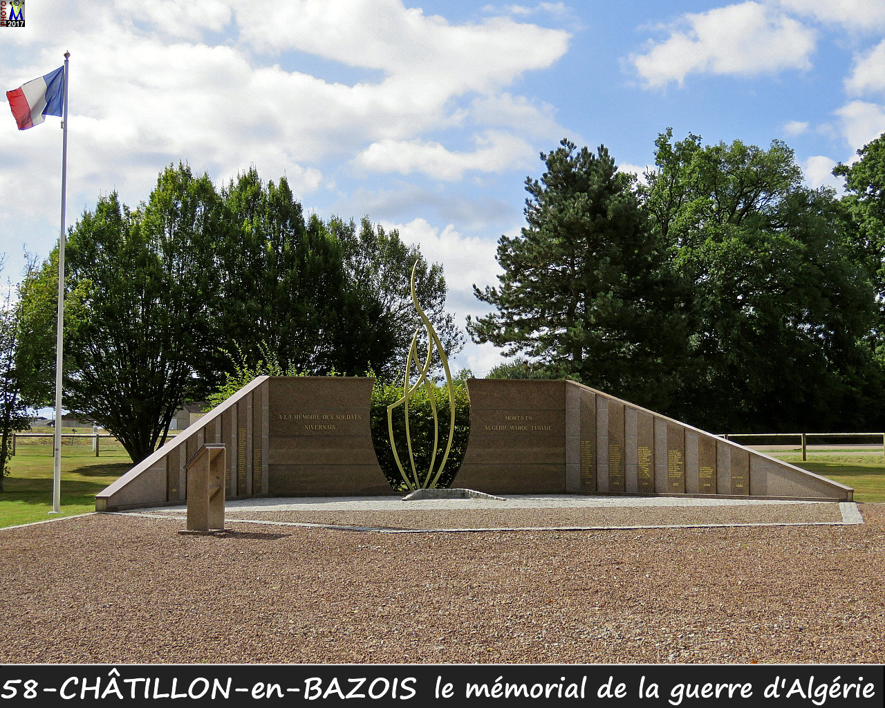 58CHATILLON-EN-BAZOIS_memorial_100.jpg