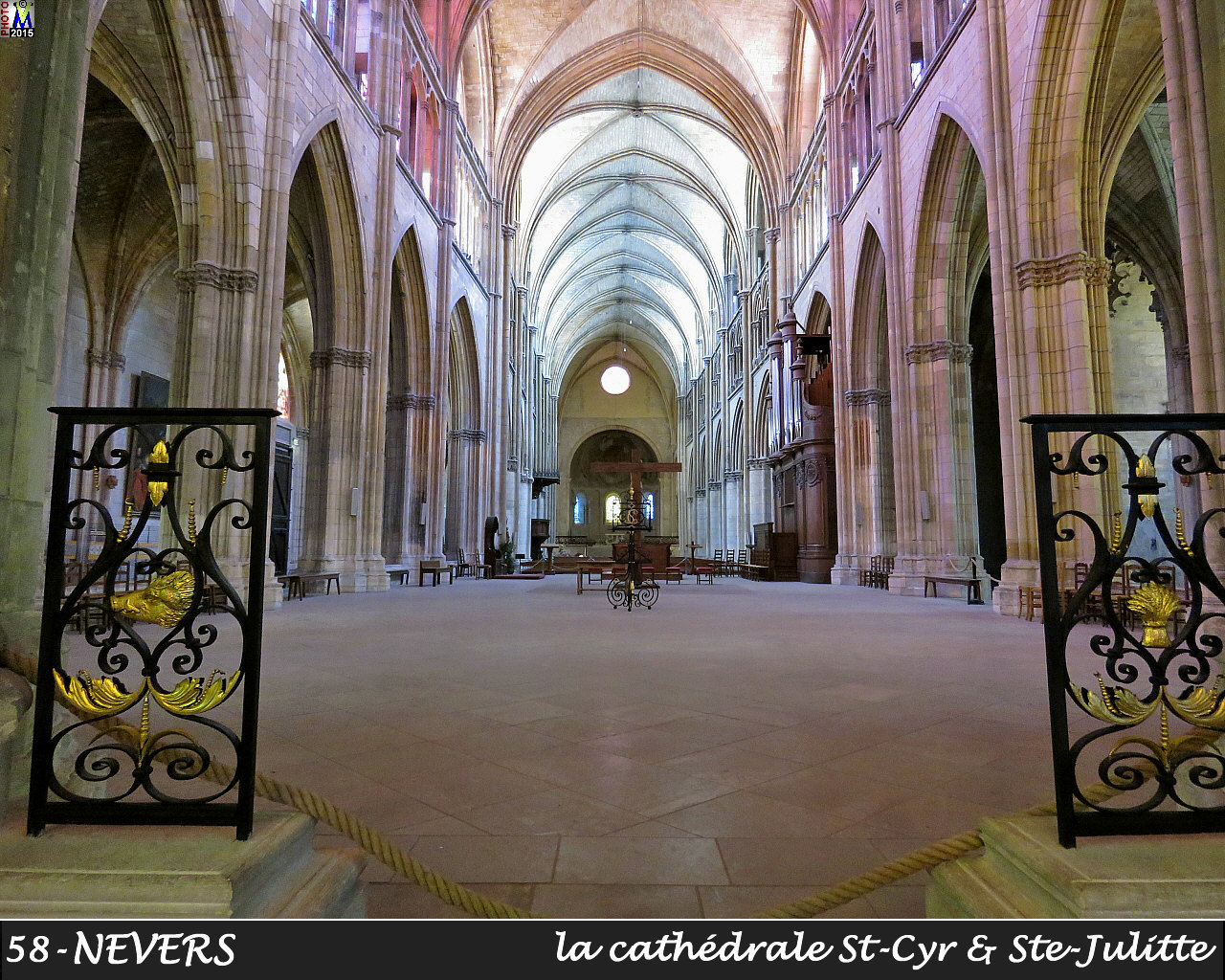58NEVERS-cathedrale_206.jpg