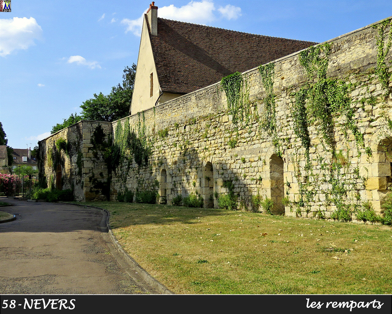 58NEVERS-remparts_100.jpg