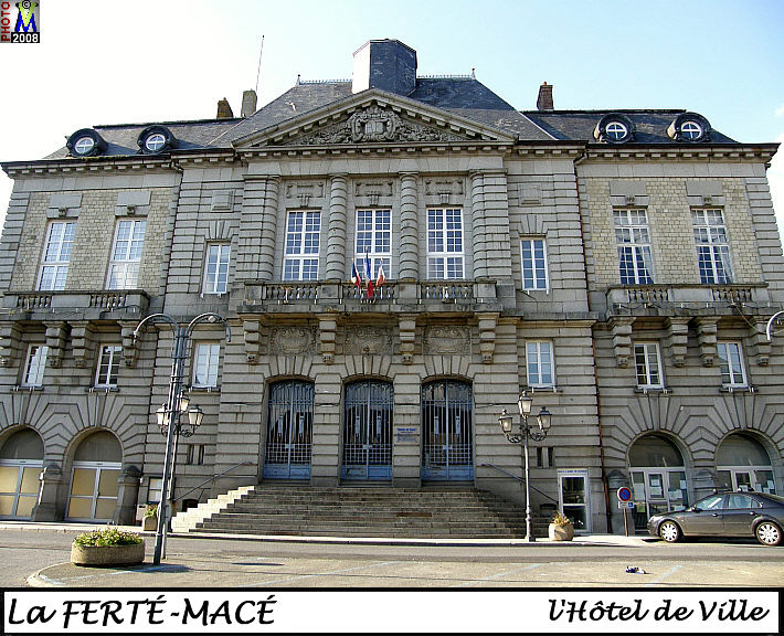 61FERTE-MACE_mairie_100.jpg