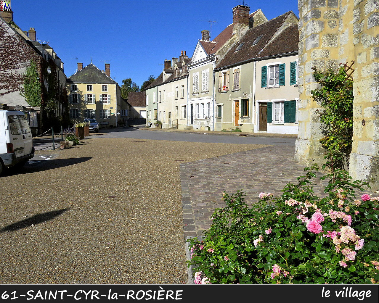 61StCYR-la-ROSIERE_village_100.jpg