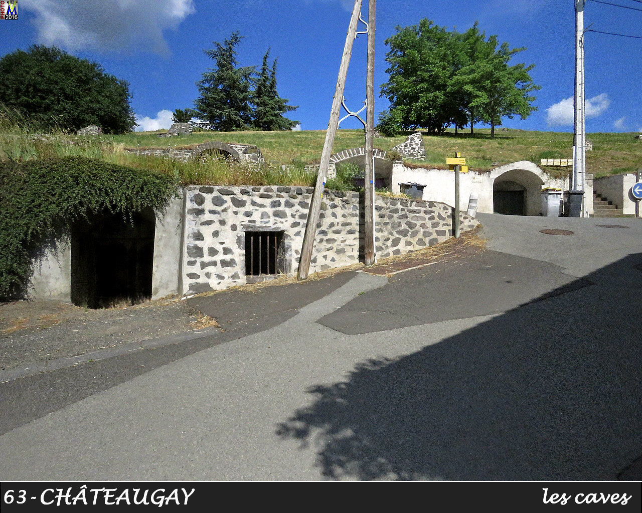 63CHATEAUGAY_caves_102.jpg