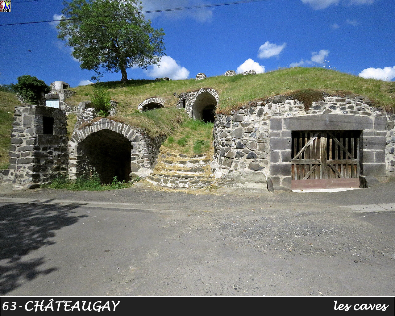 63CHATEAUGAY_caves_112.jpg