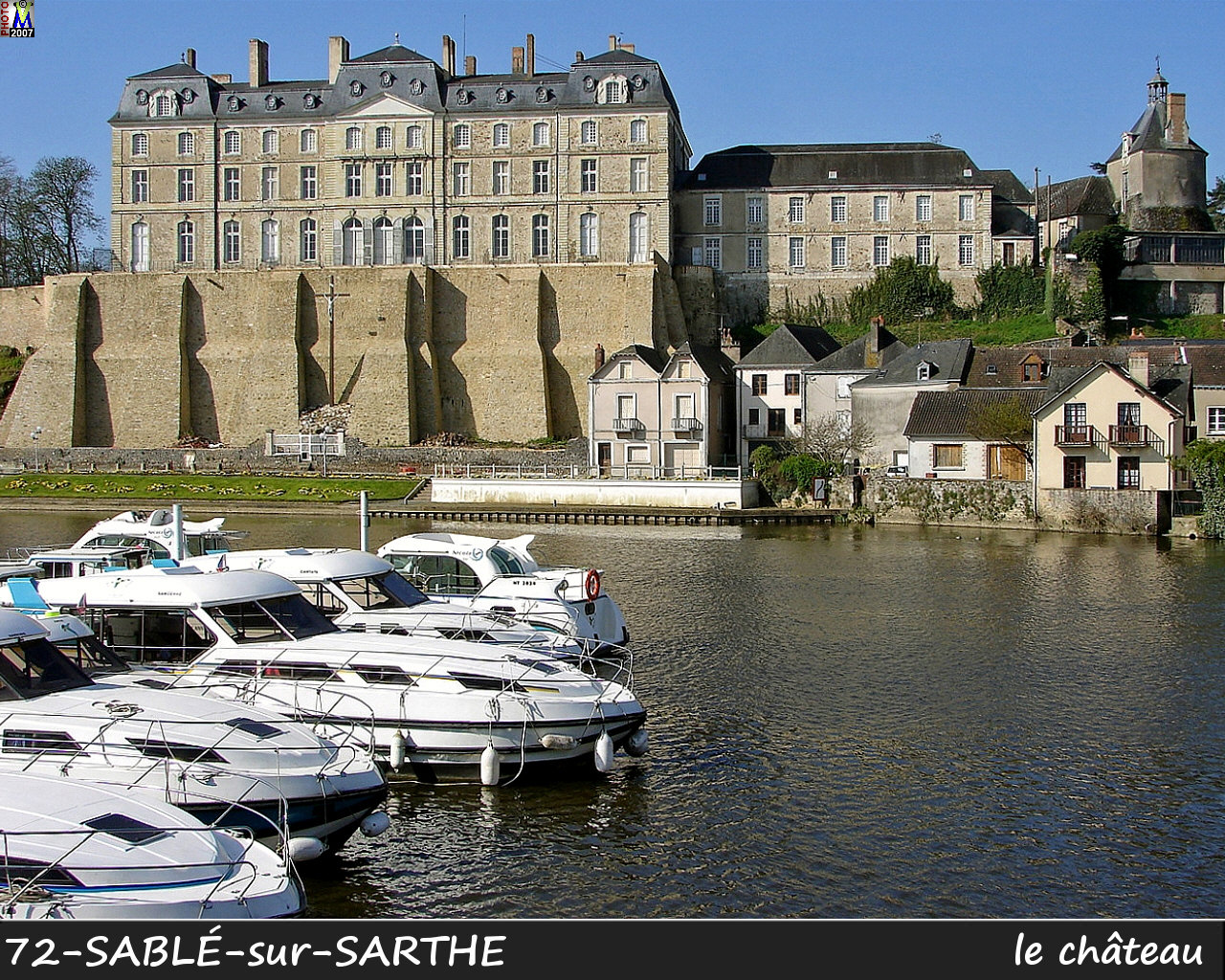 72SABLE-SARTHE_chateau_202.jpg